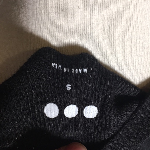 Three Dots Ribbed V Neck Flowy Tee - Picture 6 of 6